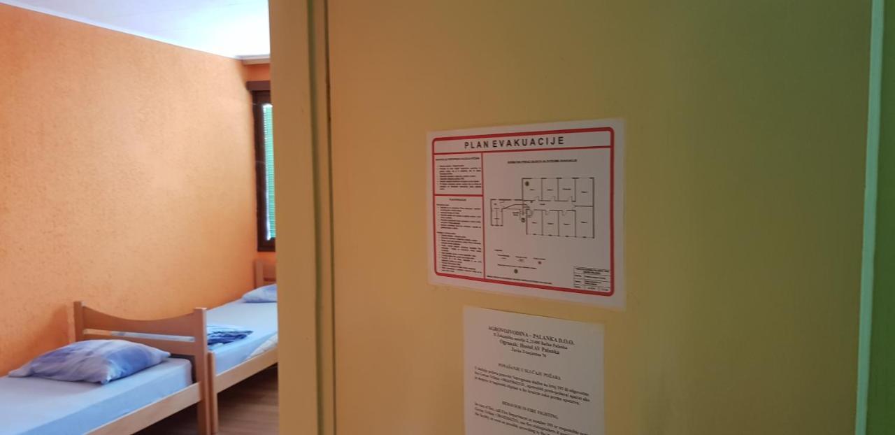 Hostel Av Palanka Luaran gambar