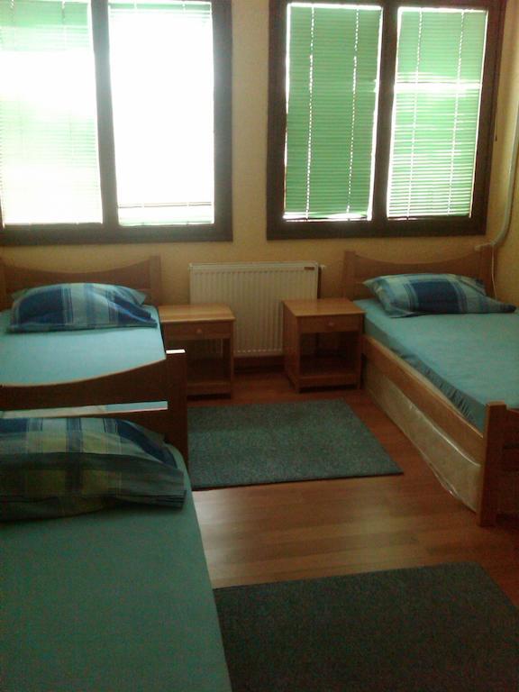 Hostel Av Palanka Luaran gambar